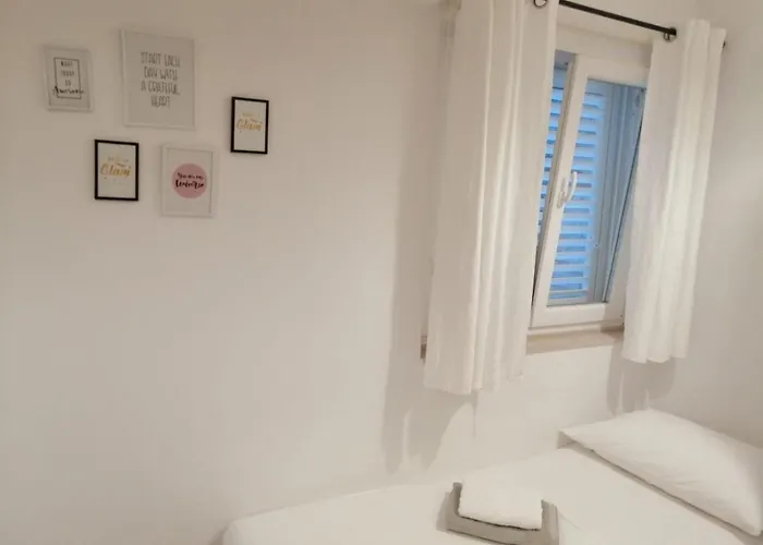 アパート Ivan&marko *